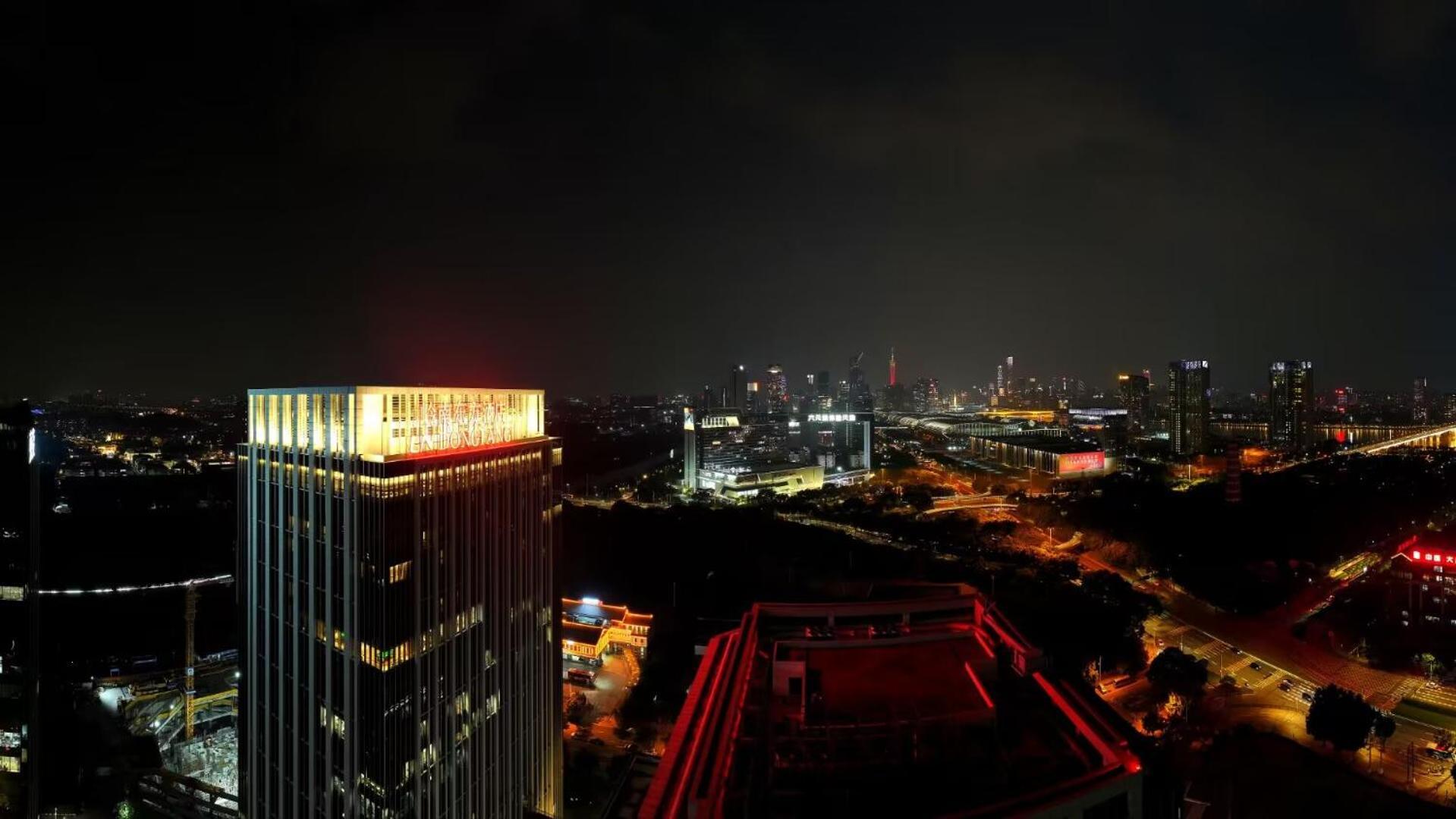 Guangzhou Pazhou Ln Dongfang Hotel Exterior photo